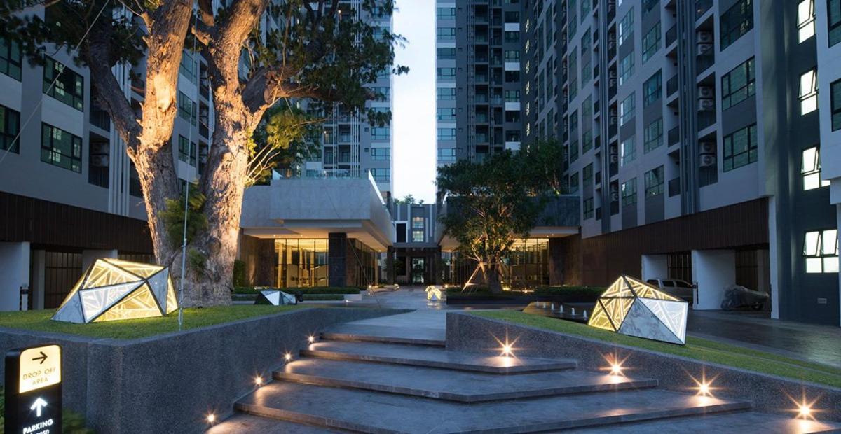 Aparthotel The Base Pattaya Exterior foto
